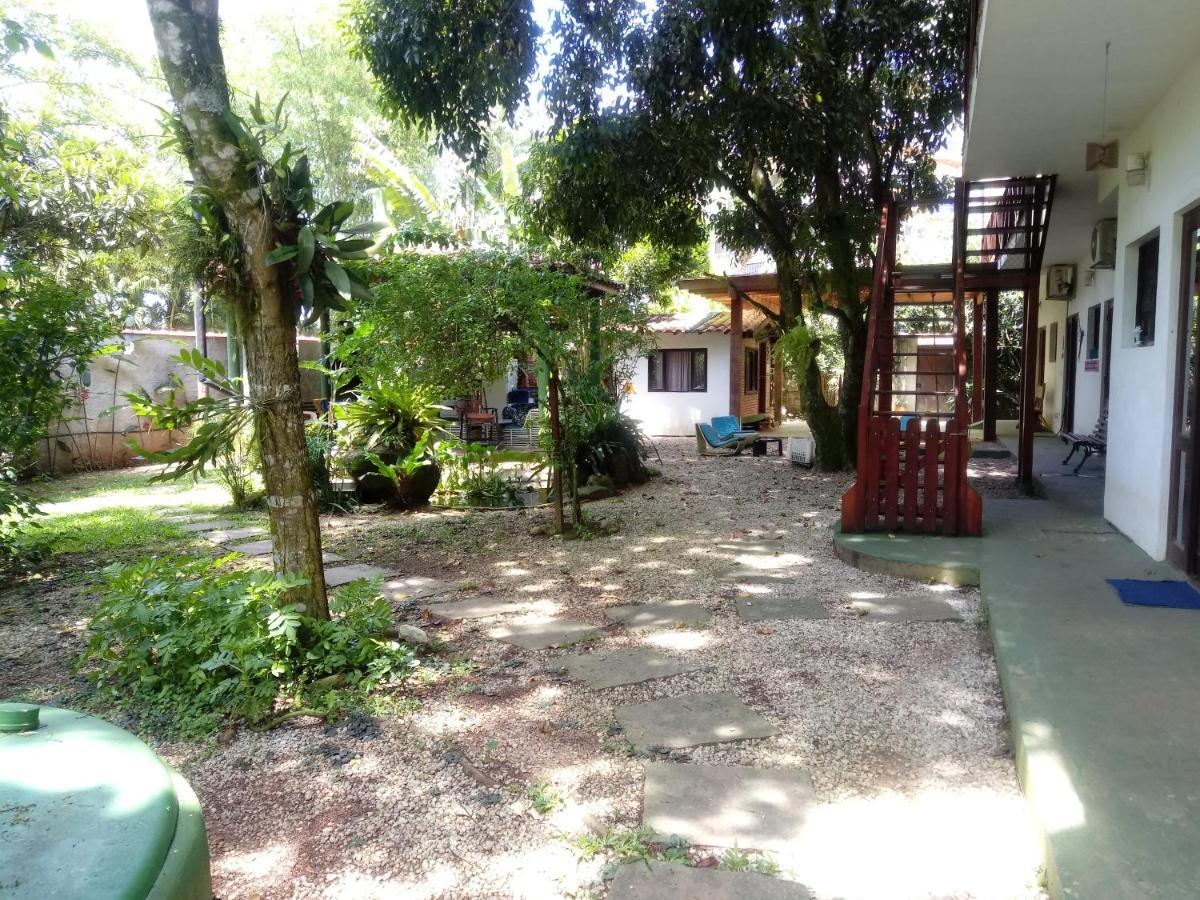Lindas Suites A Uma Quadra Da Praia E Centro Ubatuba Exterior photo